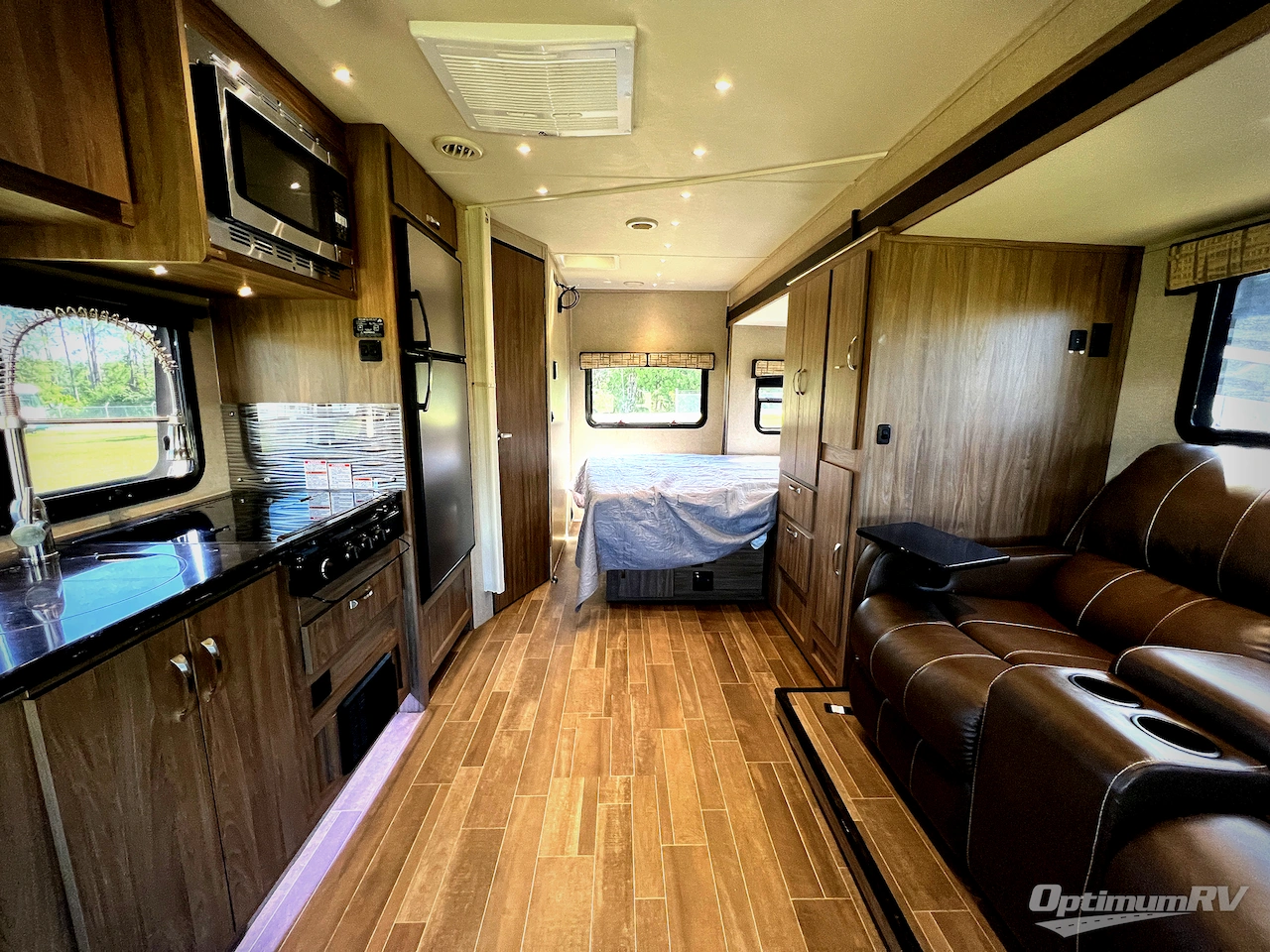 2018 Dynamax isata 3 24FW Photo 4