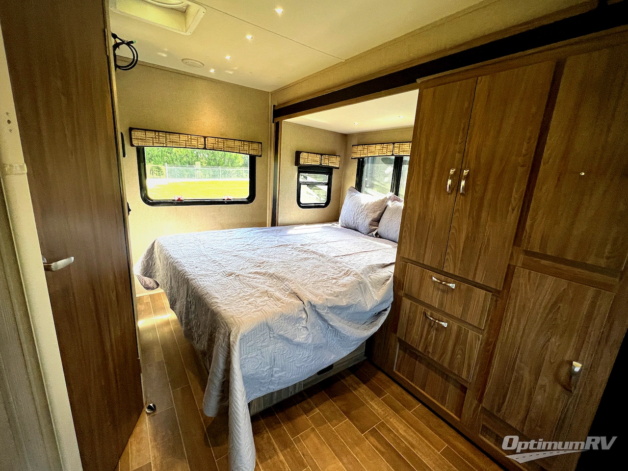 2018 Dynamax isata 3 24FW Photo 15