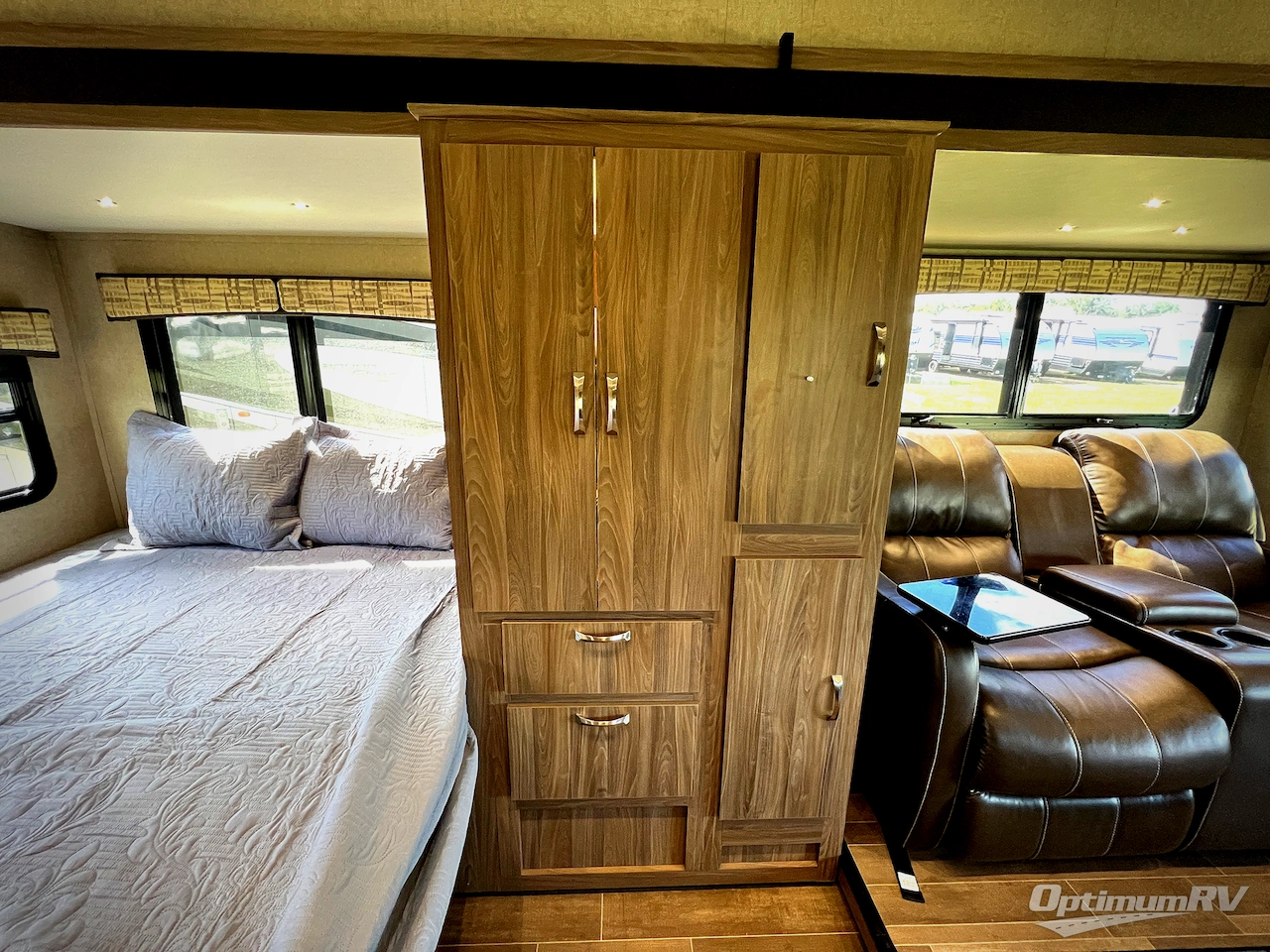 2018 Dynamax isata 3 24FW Photo 17