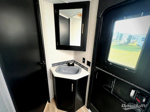 2022 Forest River Cherokee Grey Wolf 26BRB RV Photo 4