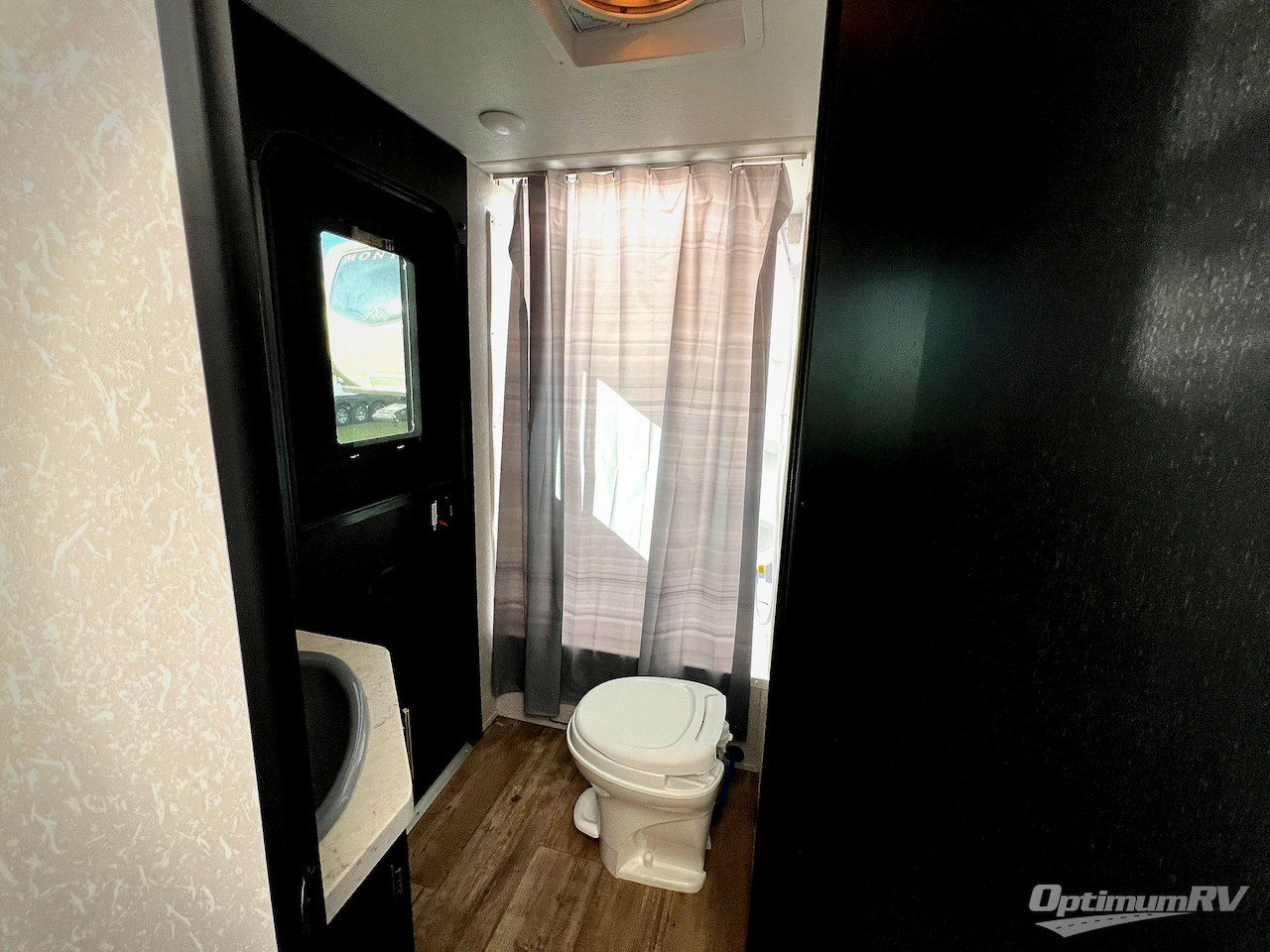 2022 Forest River Cherokee Grey Wolf 26BRB Photo 15