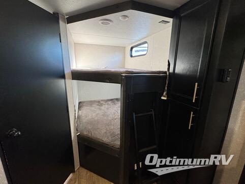 2022 Forest River Cherokee Grey Wolf 23DBH RV Photo 4