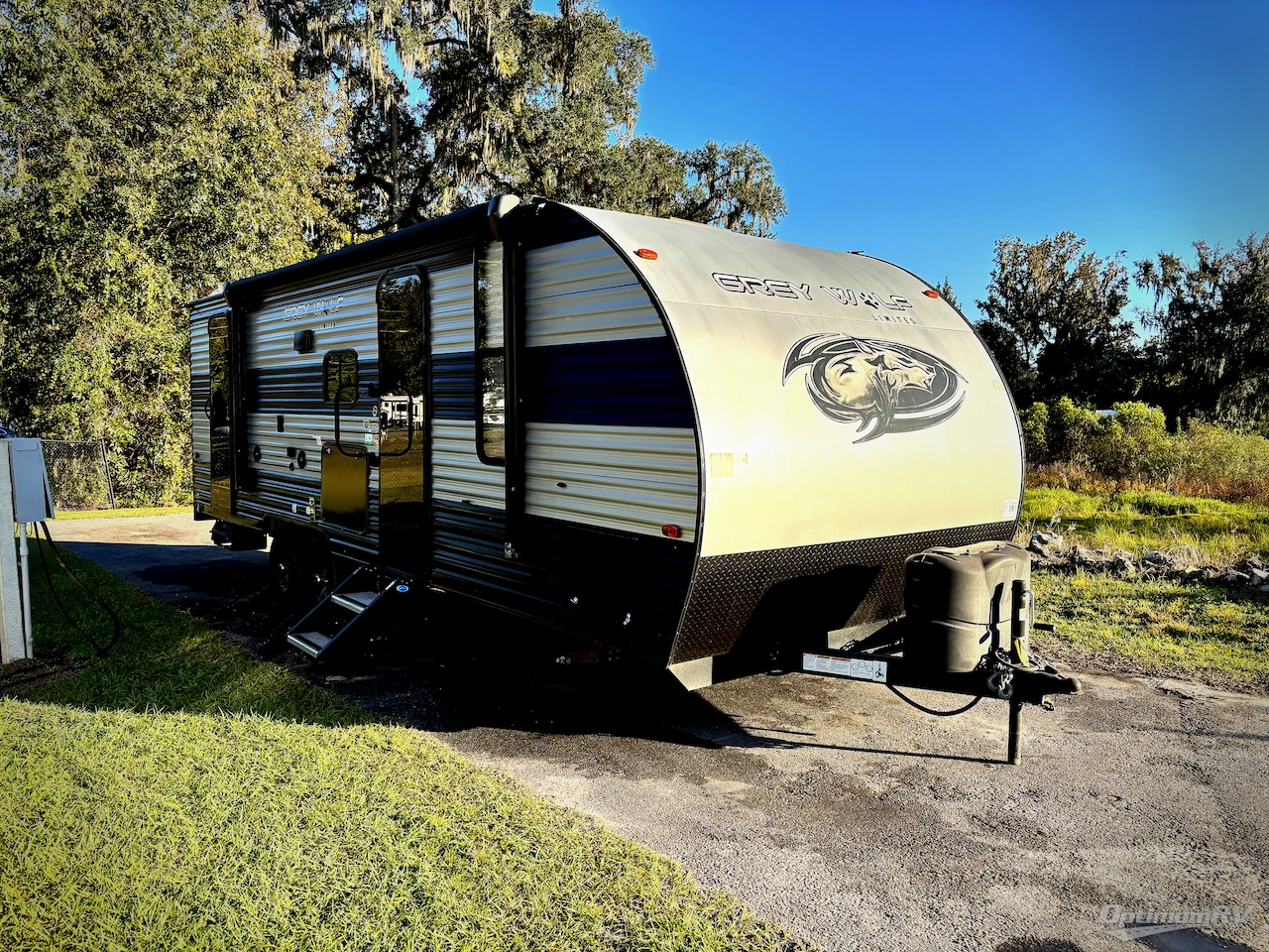 2022 Forest River Cherokee Grey Wolf 23DBH Photo 1