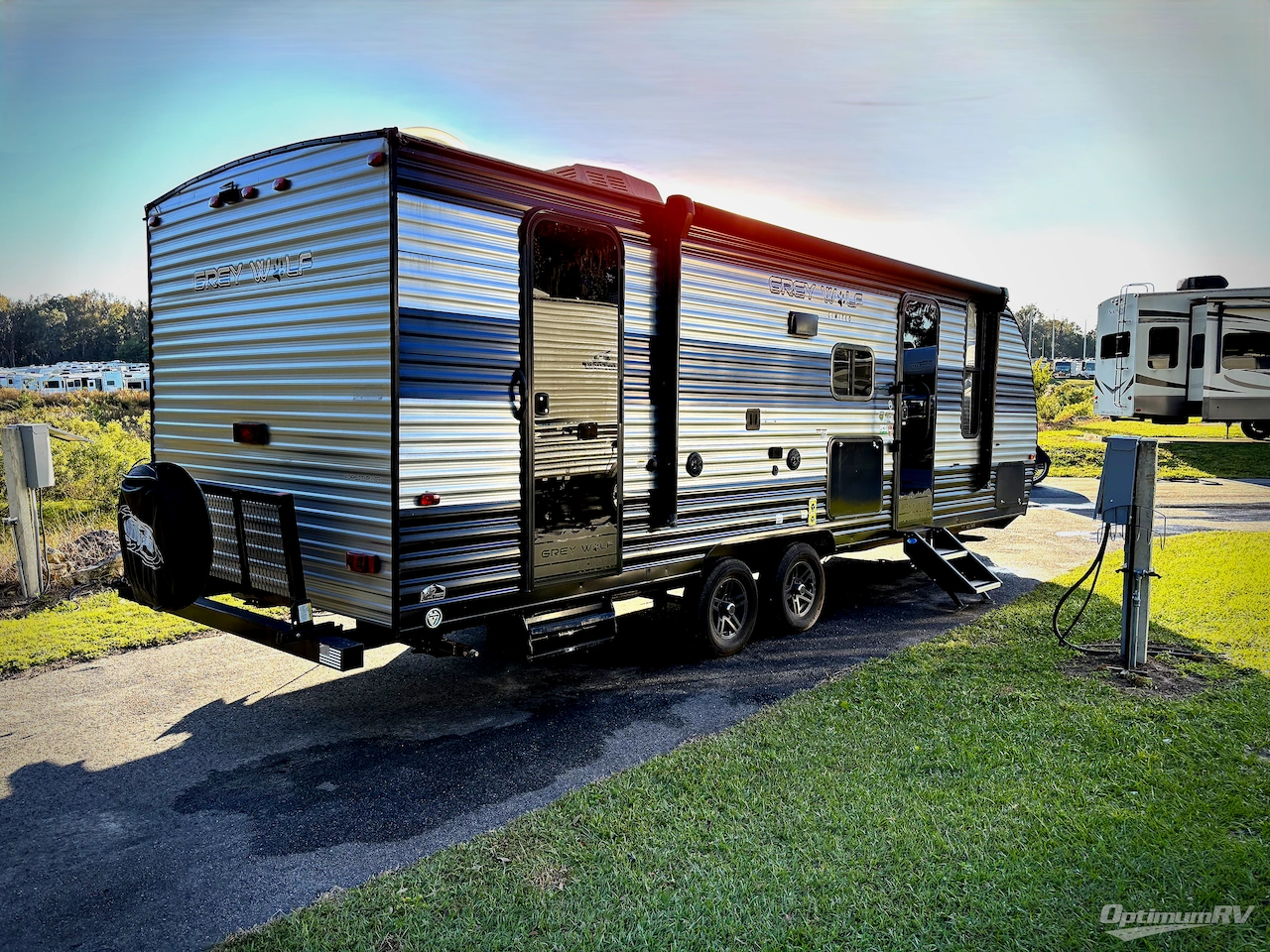 2022 Forest River Cherokee Grey Wolf 23DBH Photo 11