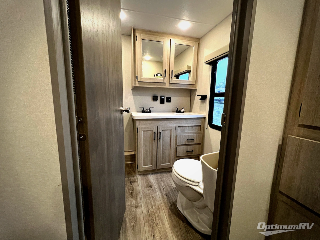 2026 Coachmen Catalina Destination Series 44CONDO Photo 18