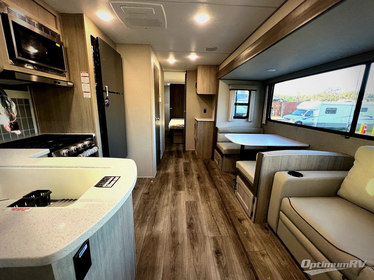 2026 Coachmen Catalina Legacy Edition 333DBDSCK Photo 4
