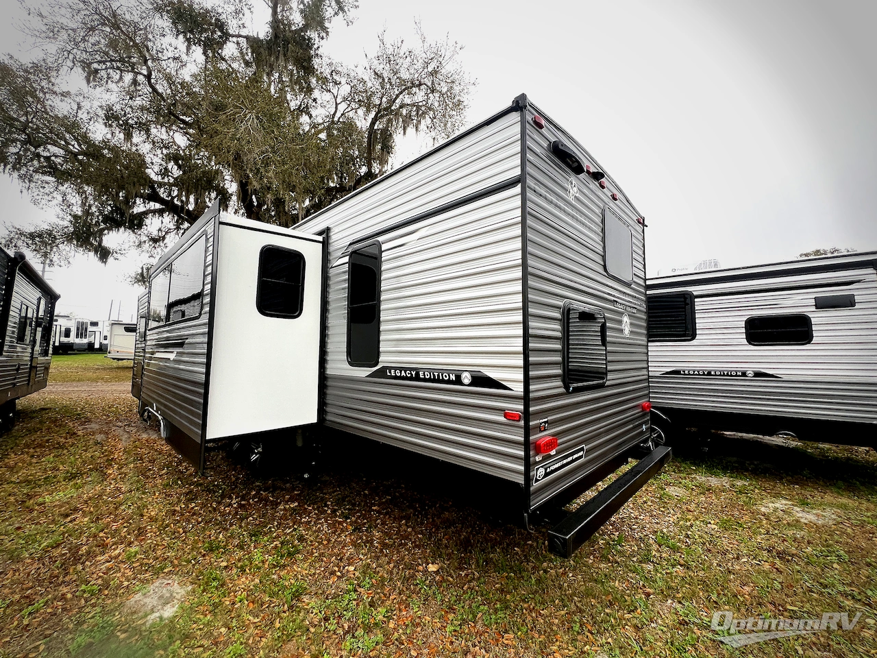 2026 Coachmen Catalina Legacy Edition 333DORM Photo 2