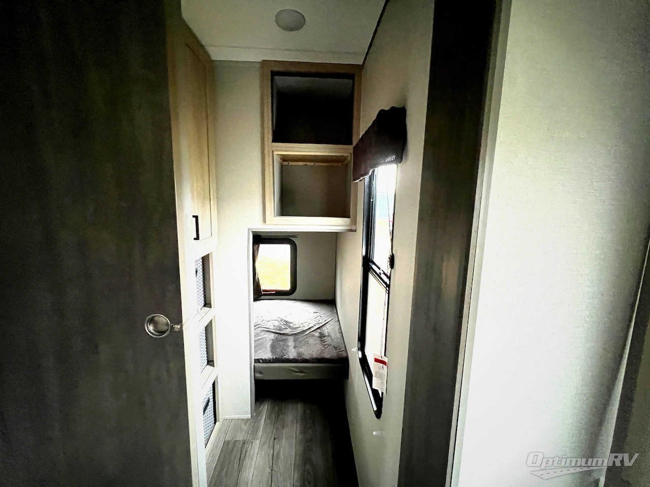 2026 Coachmen Catalina Legacy Edition 333DORM Photo 14