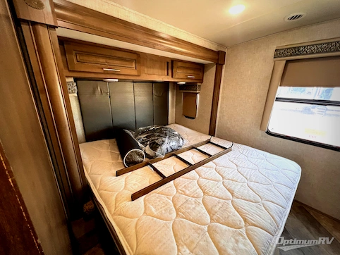 2019 Forest River Georgetown 5 Series 31L5 RV Photo 4