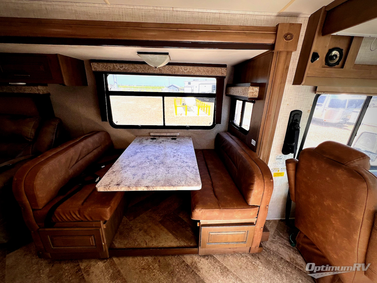 2019 Forest River Georgetown 5 Series 31L5 Photo 6