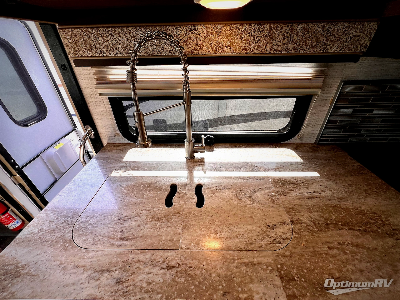 2019 Forest River Georgetown 5 Series 31L5 Photo 8