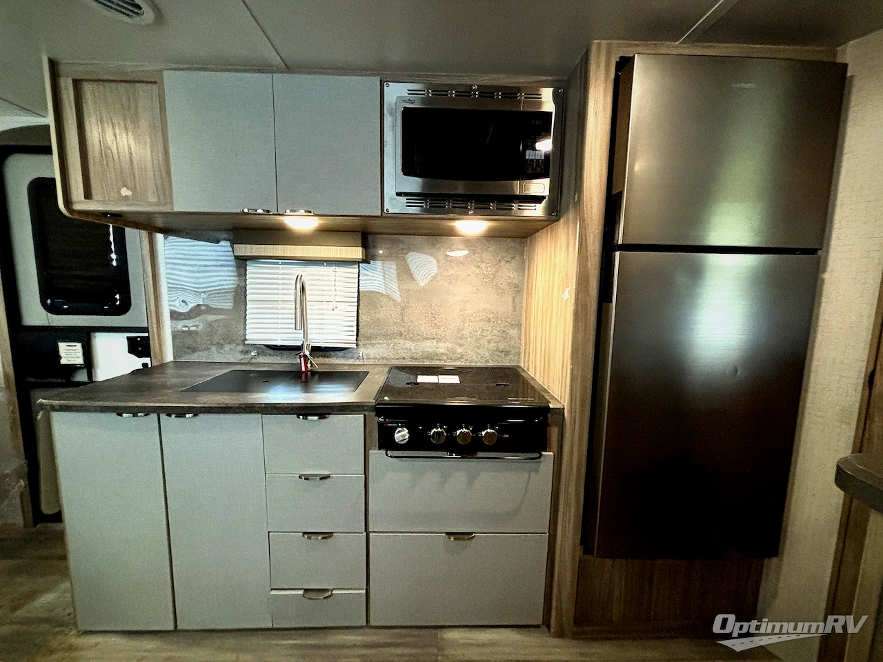 2022 Winnebago Towables Micro Minnie 2306BHS Photo 6