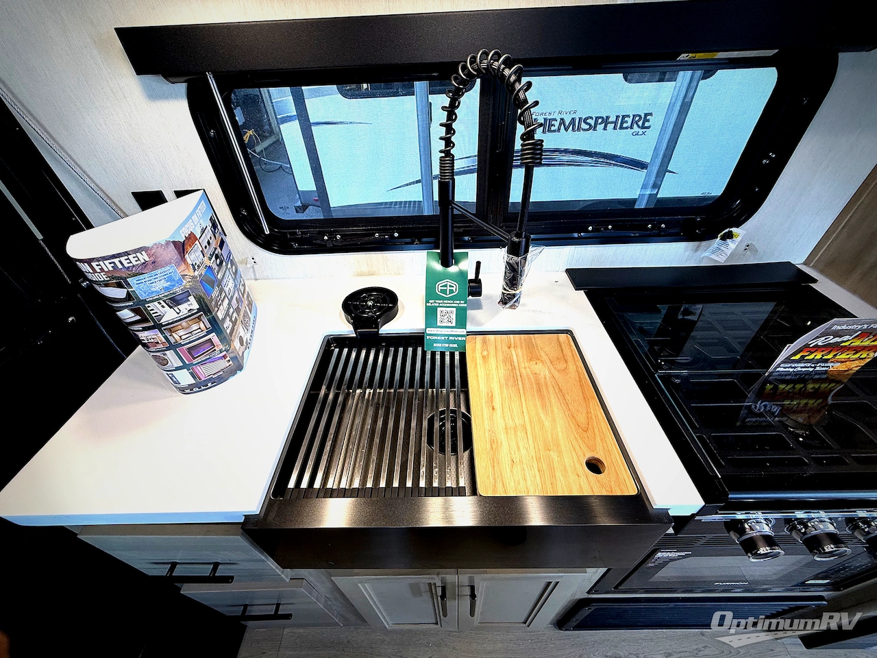 2026 Forest River Cherokee Grey Wolf Black label 18RRBL Photo 7