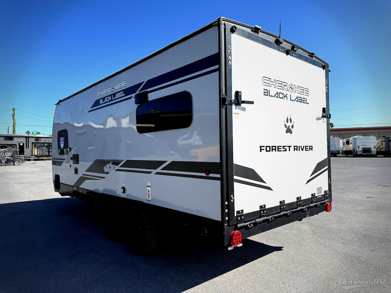 2026 Forest River Cherokee Grey Wolf Black label 18RRBL Photo 3