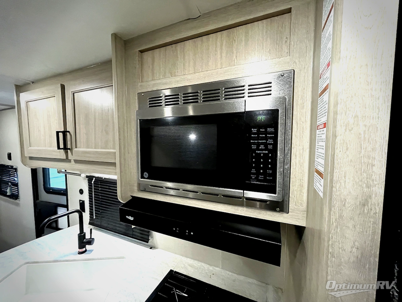 2025 Coachmen Catalina Summit Series 8 261BHS Photo 7