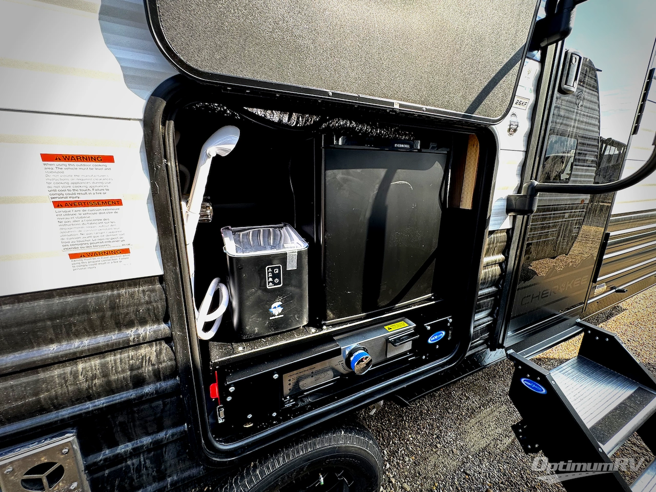 2026 Forest River Cherokee Grey Wolf 26KF Photo 12