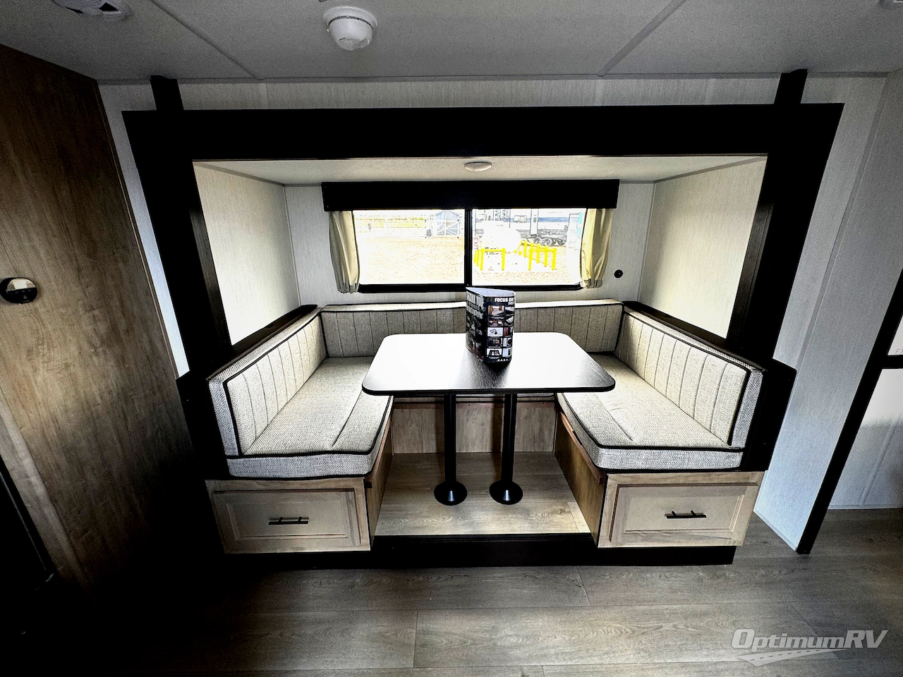 2026 Forest River Cherokee Grey Wolf 28RRT Photo 4