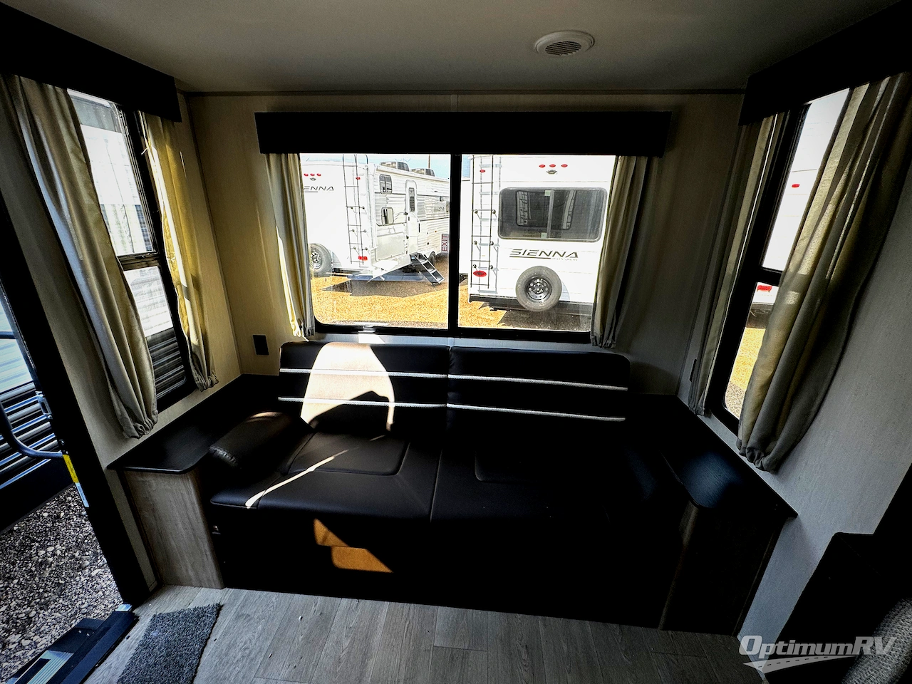 2026 Forest River Cherokee Grey Wolf 23MK Photo 3