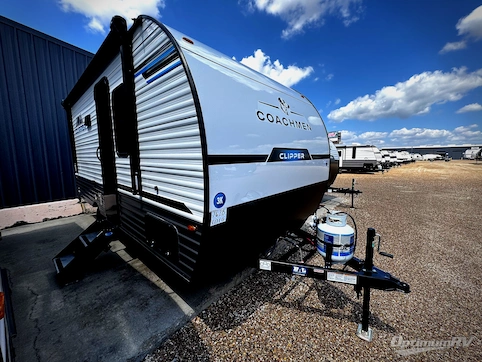 New 2026 Coachmen Clipper Cadet 17CFQ Featured Photo
