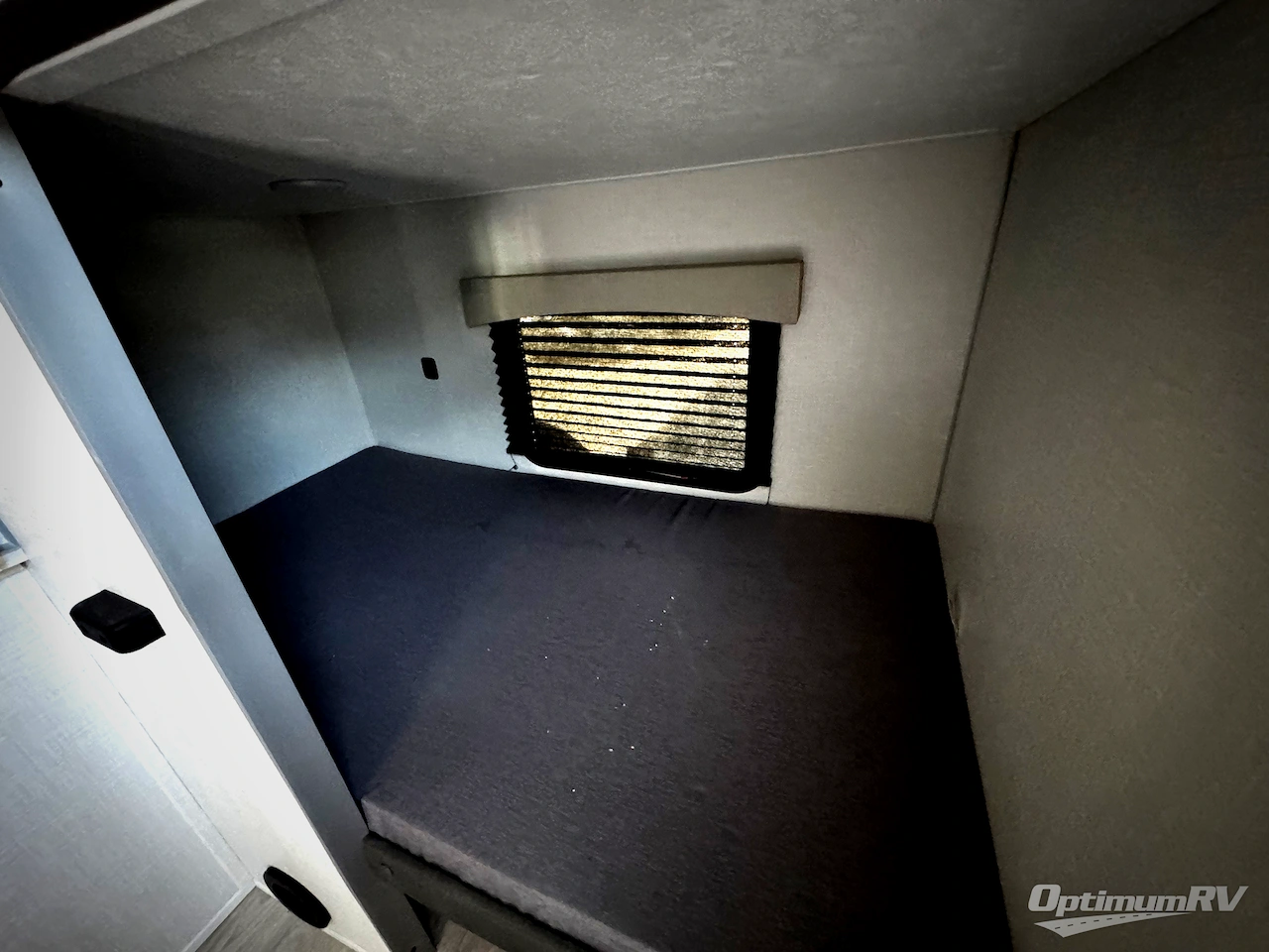 2026 Coachmen Clipper 6K Series 282DORM Photo 8