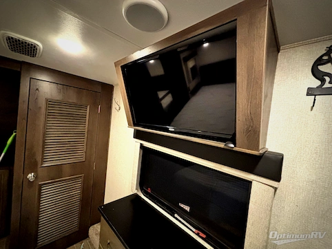 2020 Keystone Montana 3121RL RV Photo 2