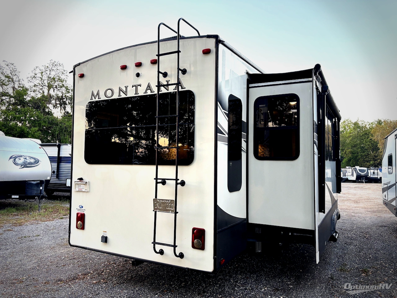 2020 Keystone Montana 3121RL Photo 15