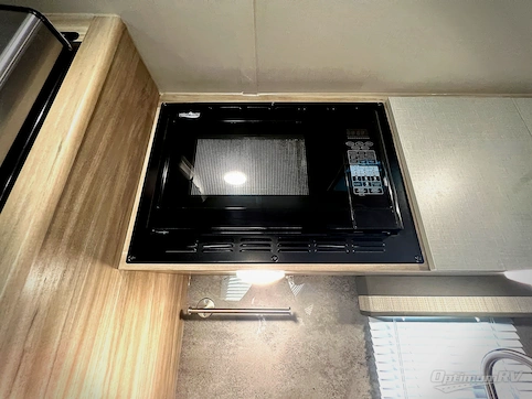 2022 Winnebago Towables Micro Minnie 1808FBS RV Photo 3