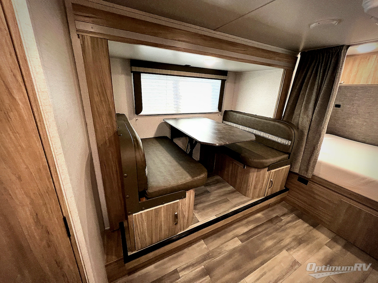 2022 Winnebago Towables Micro Minnie 1808FBS Photo 6