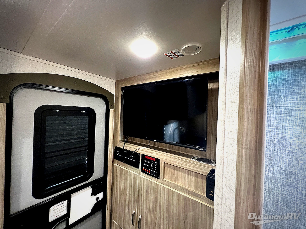 2022 Winnebago Towables Micro Minnie 1808FBS Photo 8