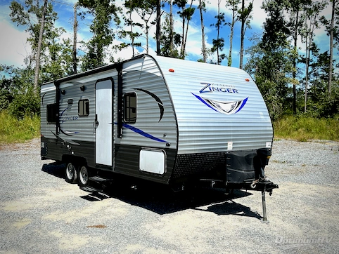 Used 2018 CrossRoads Zinger ZR211RD Featured Photo