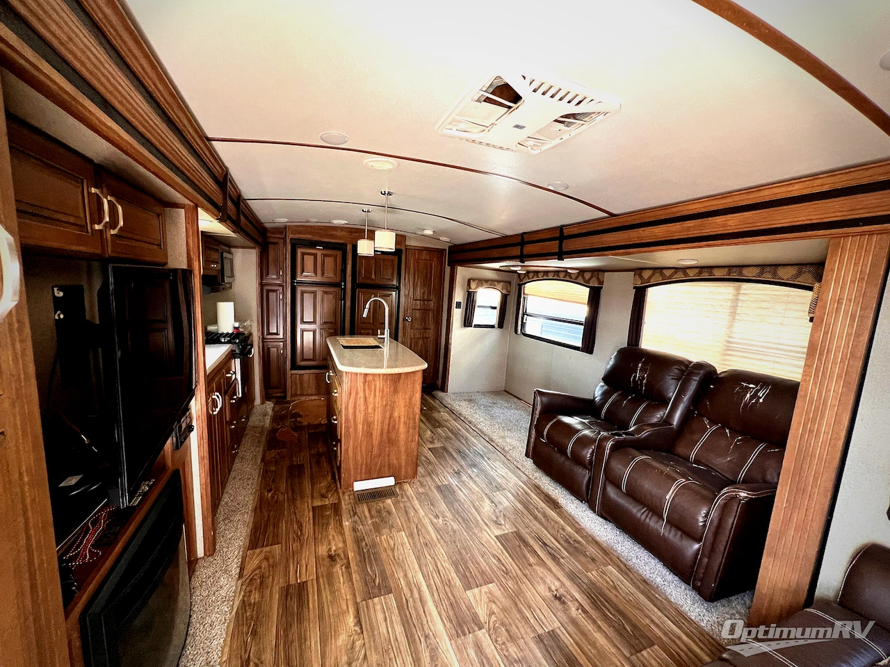2017 Keystone Laredo 335MK Photo 4