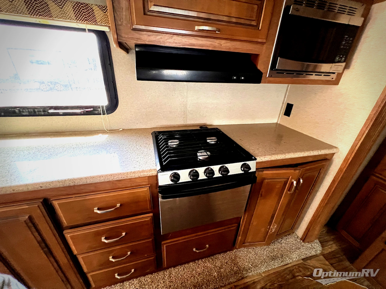 2017 Keystone Laredo 335MK Photo 8