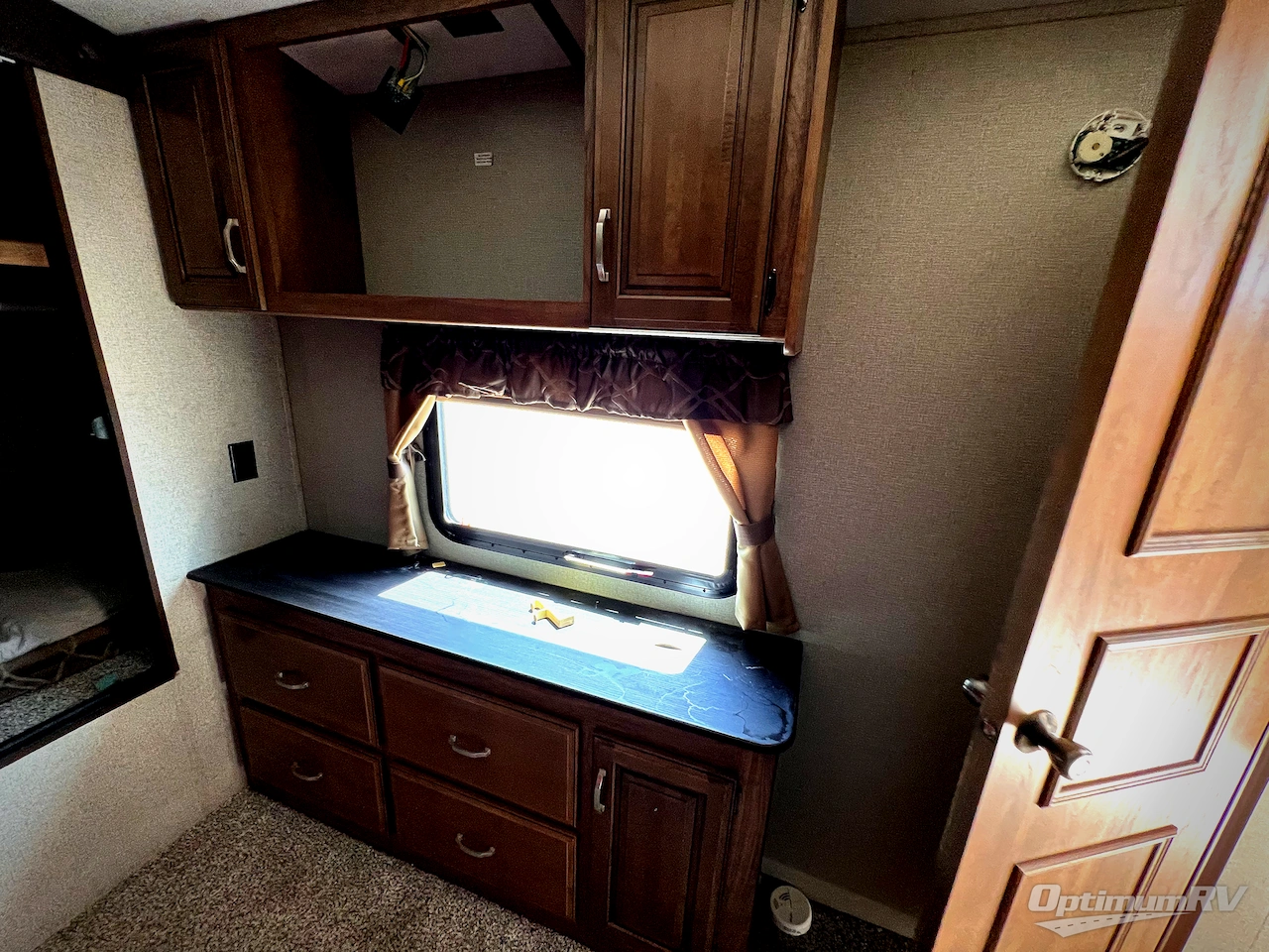 2017 Keystone Laredo 335MK Photo 18