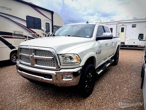 2016 Dodge RAM 3500 RV Photo 2