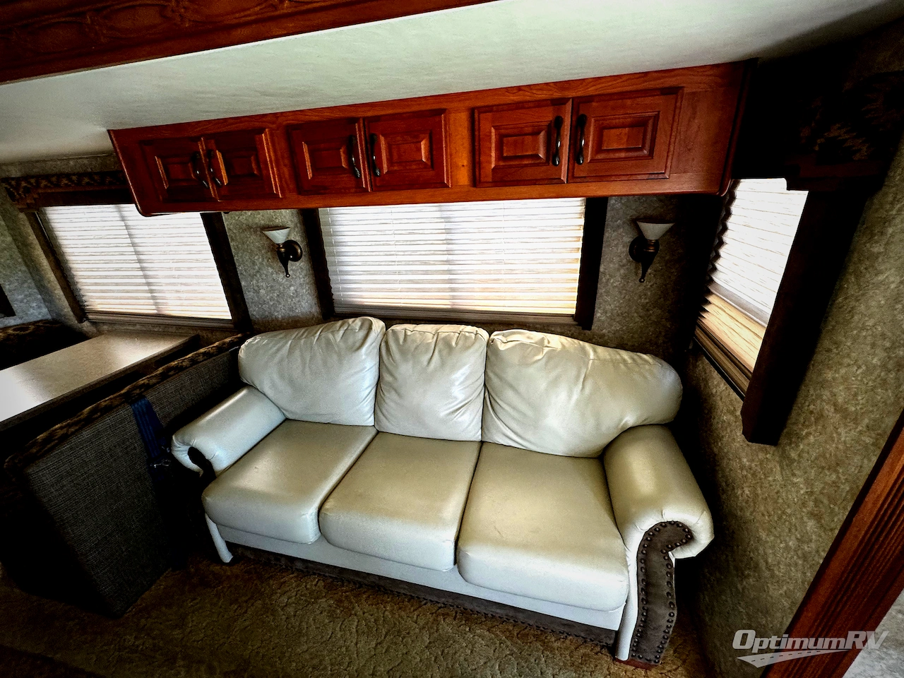 2005 Coachmen Sportscoach Encore 380DS Photo 7