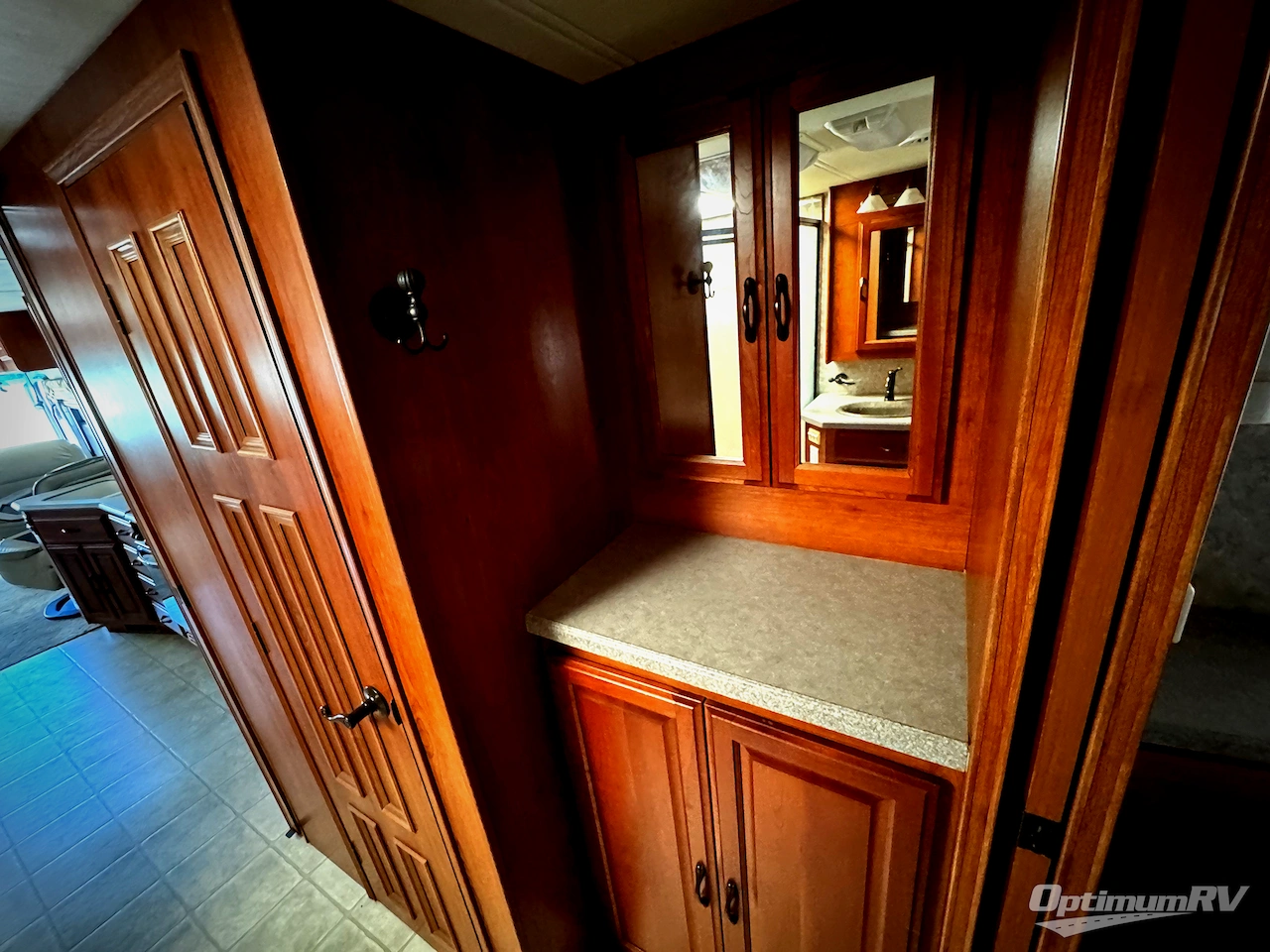 2005 Coachmen Sportscoach Encore 380DS Photo 12