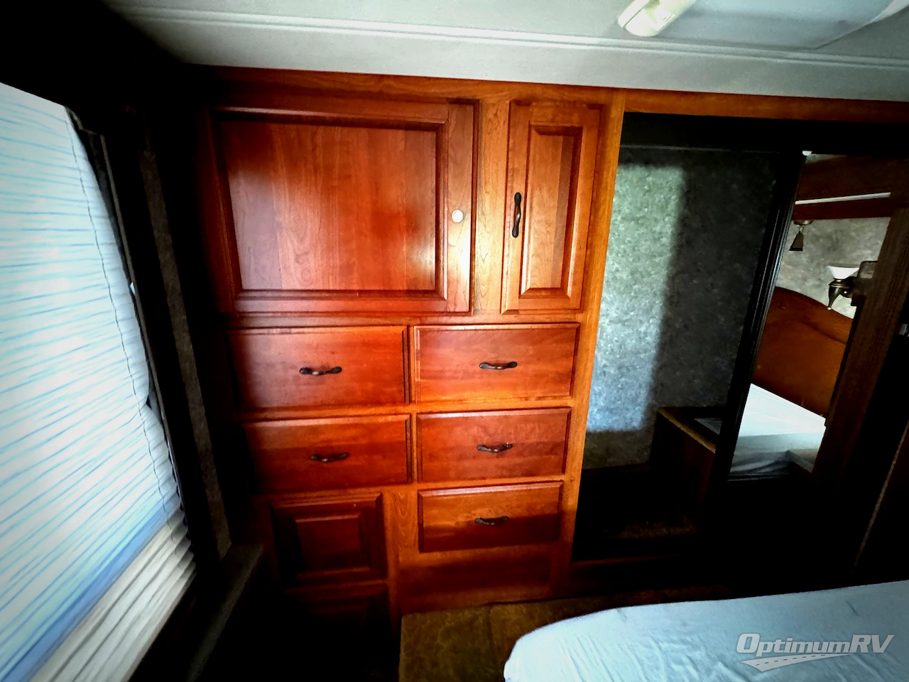 2005 Coachmen Sportscoach Encore 380DS Photo 13