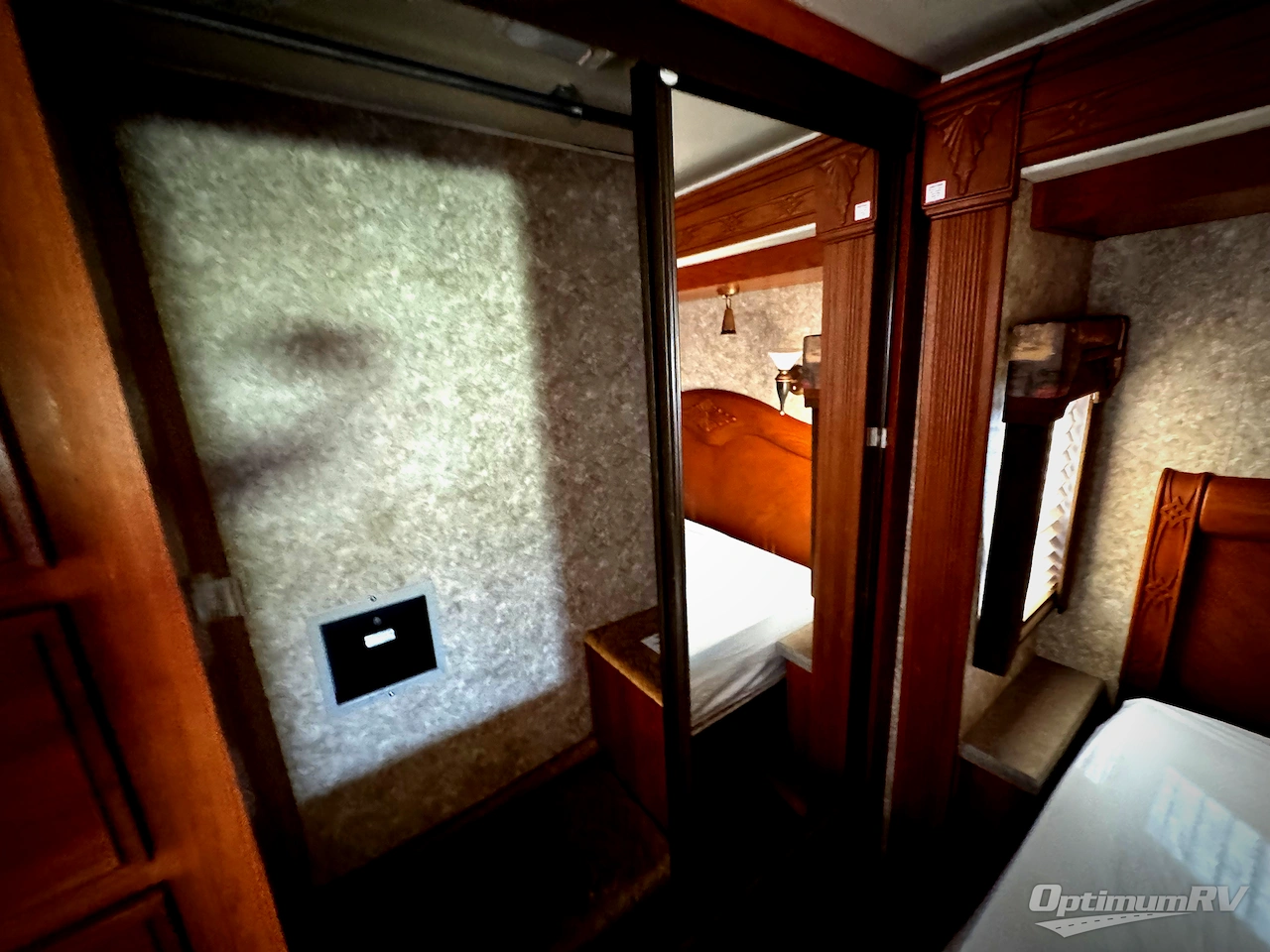 2005 Coachmen Sportscoach Encore 380DS Photo 14