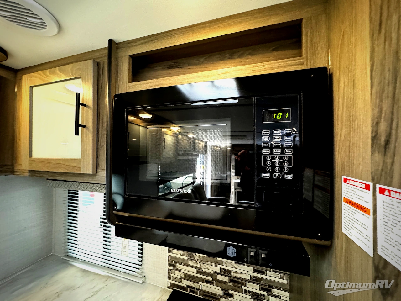 2023 Gulf Stream Kingsport 295SBW Photo 9