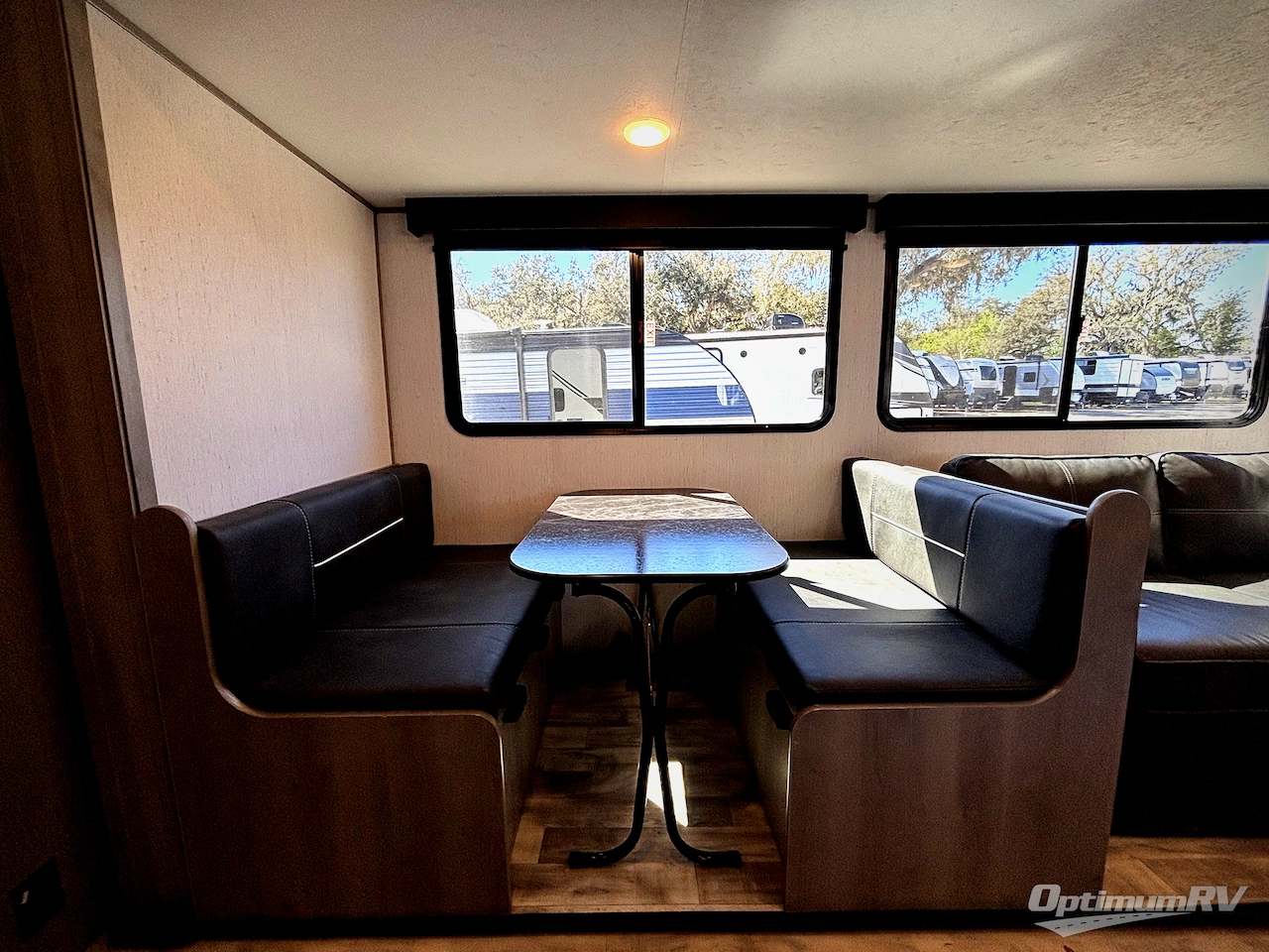 2022 Dutchmen Kodiak SE 28SBH Photo 9