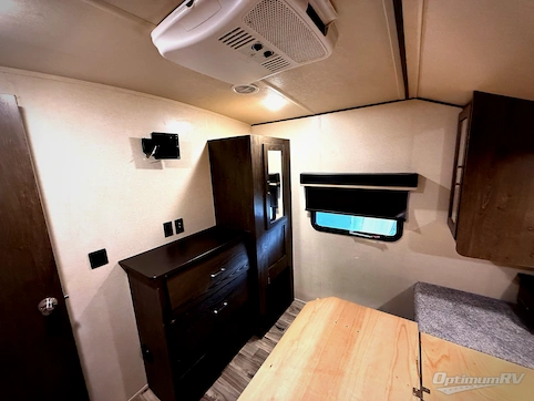 2018 Forest River Wildwood Heritage Glen 272RL RV Photo 4