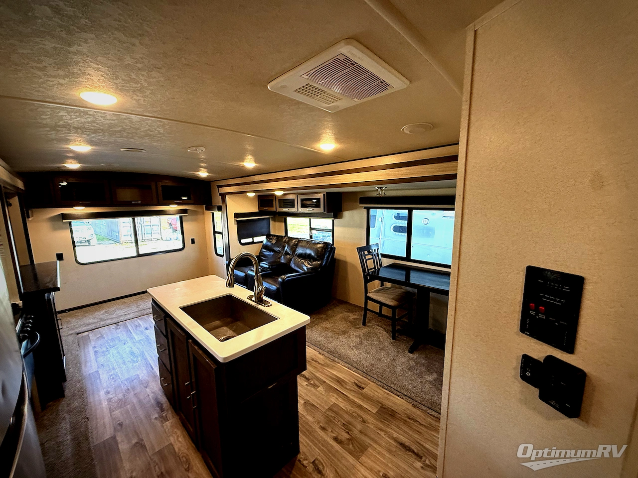 2018 Forest River Wildwood Heritage Glen 272RL Photo 2