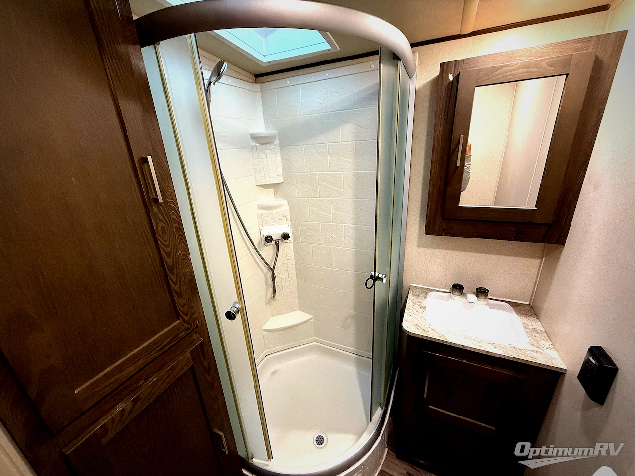 2018 Forest River Wildwood Heritage Glen 272RL Photo 16