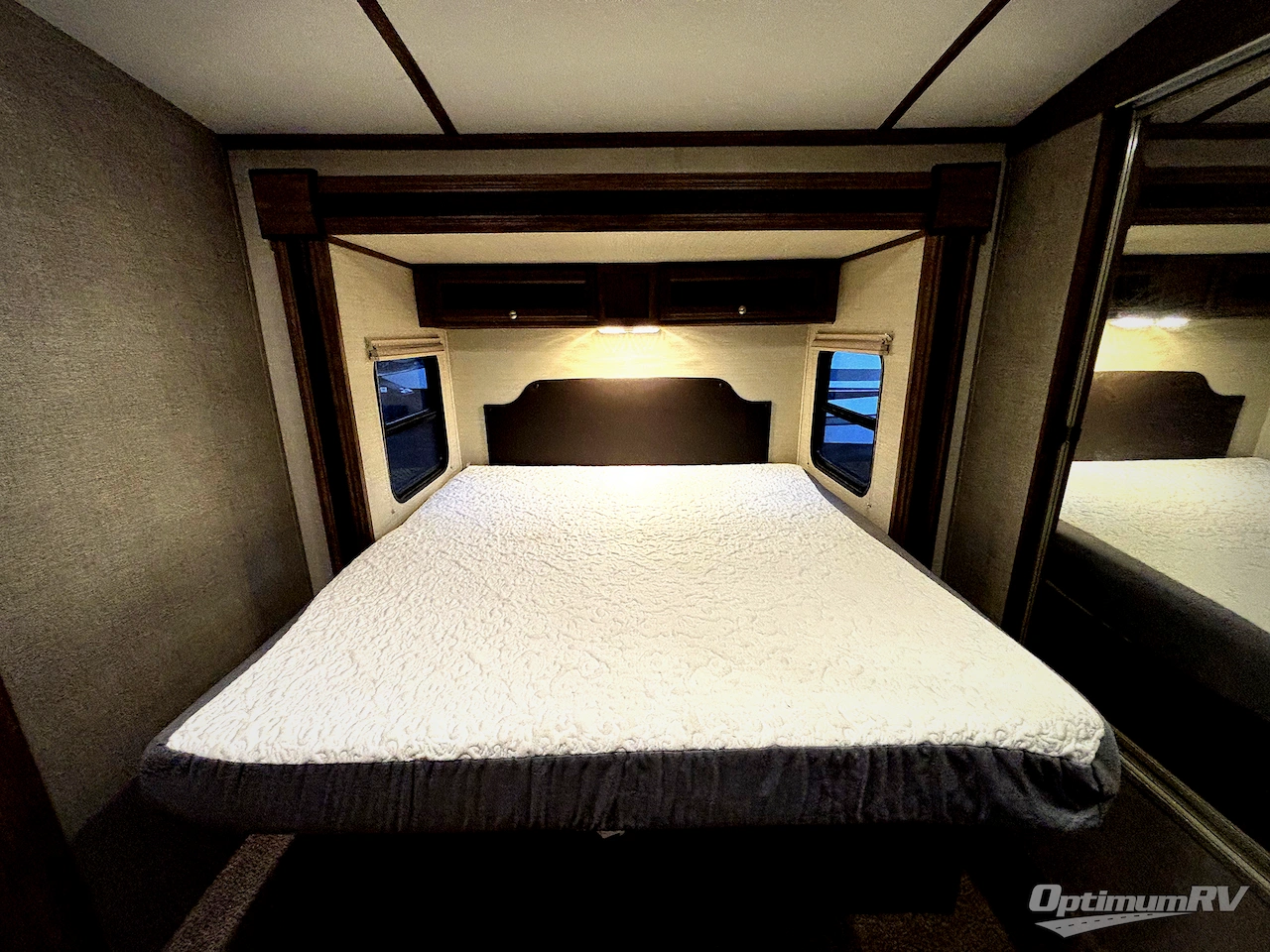 2016 Keystone Cougar X-Lite 30RLI Photo 5