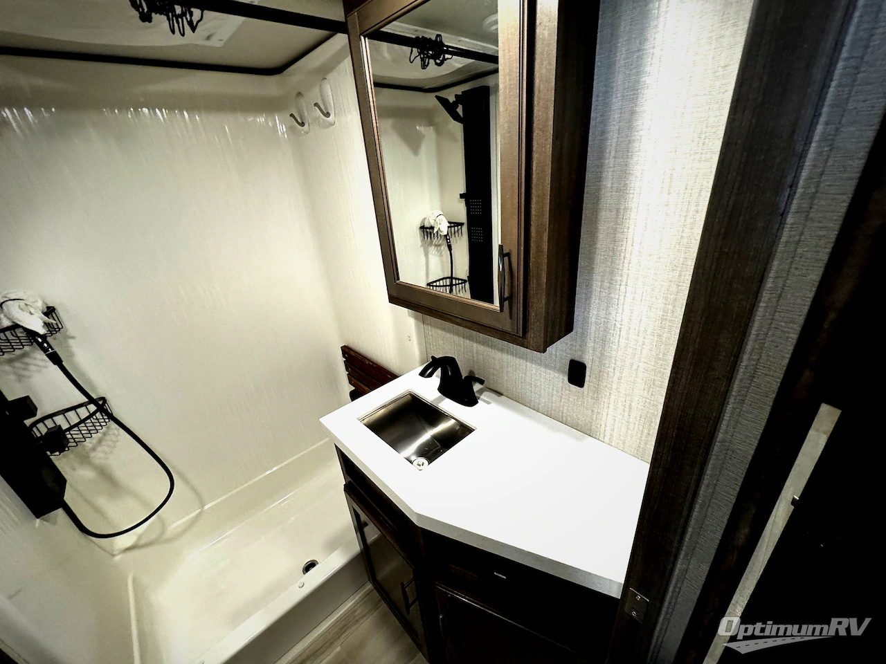 2022 Grand Design Solitude 345GK R Photo 3