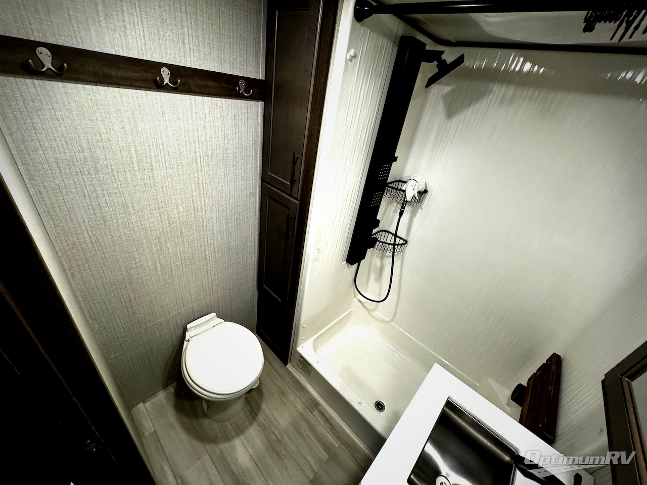 2022 Grand Design Solitude 345GK R Photo 4