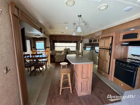 2015 Forest River Rockwood Signature Ultra Lite 8329SS RV Photo 2