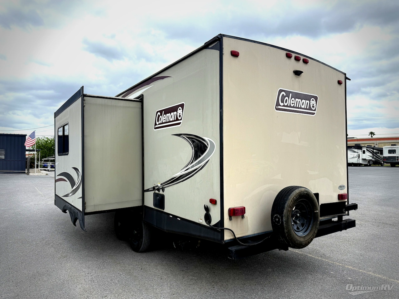 2019 Dutchmen Coleman Light 2405BH Photo 3