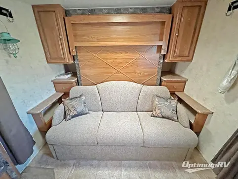 2012 Forest River Flagstaff Super Lite 25BHSS RV Photo 3