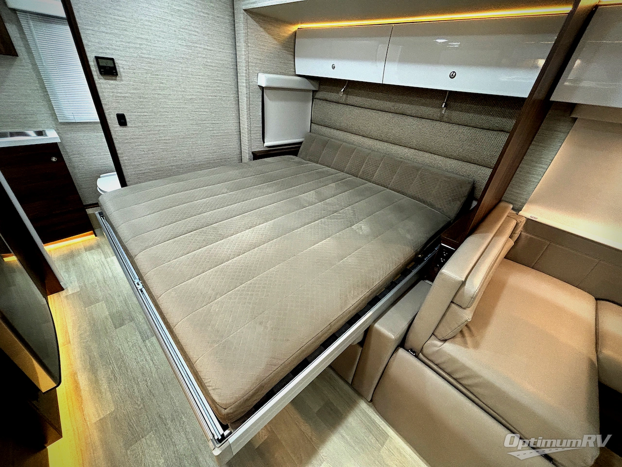 2022 Winnebago View 24D Photo 16